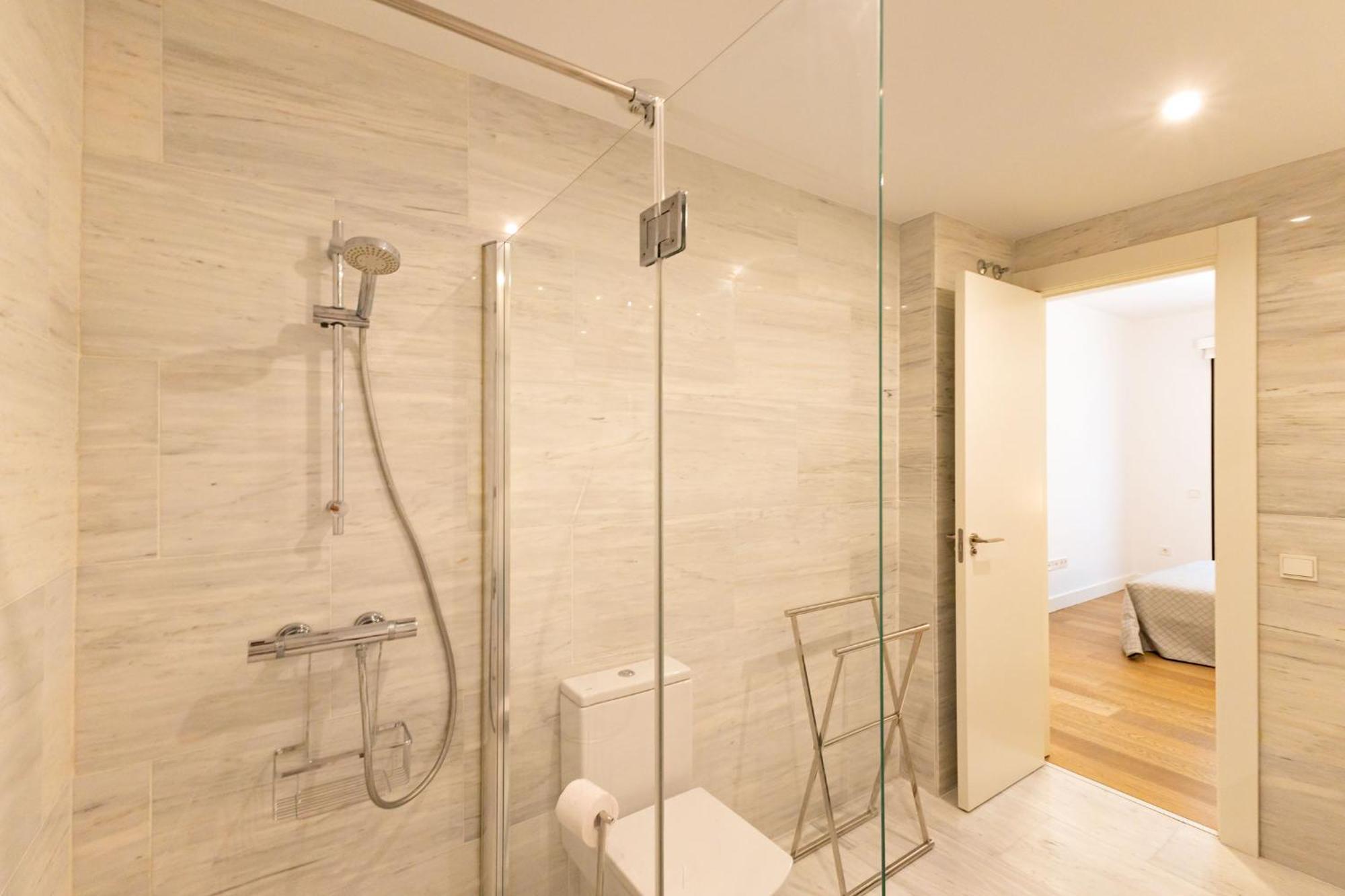 Cathedral Apartment Welcome Wheelchairs 6 Pax Seville Exterior photo